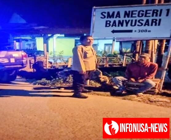 Bripka Satim Kembali Lakukan Prekat Polsek Banyusari Giat Patroli Jalan Raya Antisipasi Kejahatan