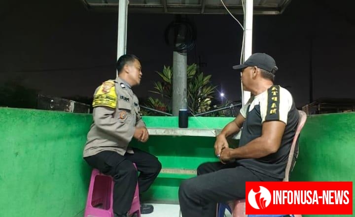 Bhabinkamtibmas Polsek Klari Patroli Sambangi Poskamling Perumahan, Sampaikan Pesan Kamtibmas Ke Security