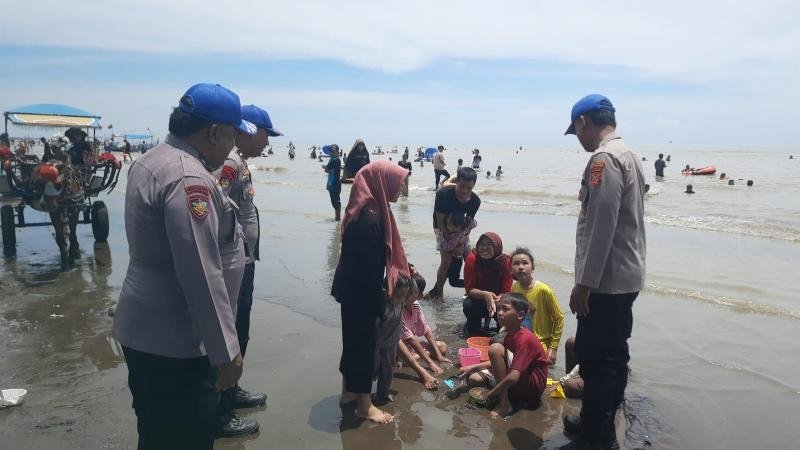 Polairud Polres Karawang Intensifkan Pengamanan Wisata Pantai, Kapolres Pastikan Libur Lebaran 2026 Aman dan Nyaman