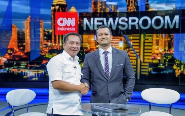 Karawang Tetap Berdiri di Sawah: Menjaga Piring Negeri dari Lumbung Padi Nasional