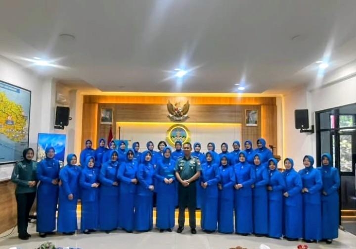 Merawat Kekompakan, Menguatkan Keluarga Prajurit