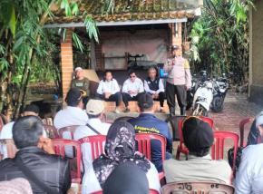 Jelang Ramadan, Bhabinkamtibmas Hadiri Minggon Ajak Warga Tertib Lalu Lintas Dan Larangan Pakai Knalpot Brong