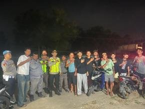 Jaga Kondusifitas Dimalam Panjang Polisi Sambangi Remaja Yang Sedang Mengisi Waktu Libur