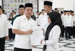 Bupati Karawang Ingatkan 31 Pejabat Baru: Jangan Saling Lempar Tanggung Jawab, Utamakan Pelayanan Masyarakat