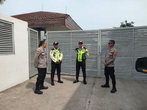 Dalam Rangka Harkamtibmas Patroli Polsek Kotabaru Sambangi Perusahaan Himbau Security