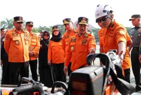 Bupati Bekasi Ade Kuswara Kunang Pimpin Apel Kesiapsiagaan Bencana Hidrometeorologi Tahun 2025 