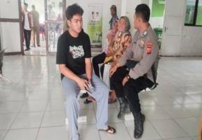 Upaya Anggota Prekat Polsek Banyusari Bripka Satim Sosialisasikan Bahaya TPPO