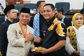 Hadiri Paripurna Hari Jadi Karawang Ke-393, Plt Bupati Bekasi Asep Surya Atmaja Perkuat Semangat Kolaborasi Dua Daerah

 