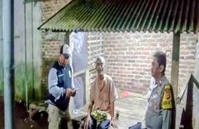 Kapolsek Banyusari Ikut Serta Dalam Giat Ronda Bersama Warga