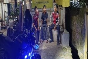 Bhabinkamtibmas Polsek Tegalwaru Sambang Warga Desa Cintawargi ,Ajak Waspada Kamtibmas