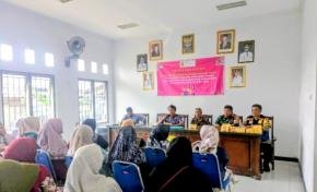 Bhabinkamtibmas Polsek Klari Monitoring Musdes Keterwakilan Perempuan Pengisian Anggota BPD Desa Cimahi