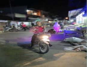 Pasar Tradisional di Loji Desa Cintalaksana Dimonitor Patroli Dinihari Personil Polsek Tegalwaru