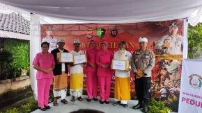 Sambut Hari Raya Nyepi, Polda NTB Gelar Bakti Kesehatan Gratis di Pura Pasupati