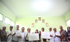 Penyerahan Bantuan Premi Asuransi Mikro (ASMIK) Perlindungan Jiwa Petani Tahun 2025 di Kantor BPP Kecamatan Karangtengah, Kabupaten Garut