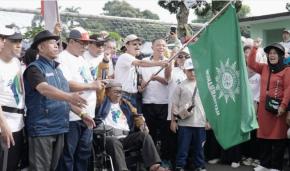 Asda I Bambang Hafidz Hadiri Semarak Jalan Sehat dalam Rangka Milad ke-113 Muhammadiyah, yang Dilaksanakan di Lapangan Makorem 062/Tarumanegara Kecamatan Garut Kota