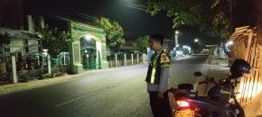 Pastikan Aman, Prekat Polsek Banyusari Giat Patroli Jalan Raya Antisipasi Kejahatan