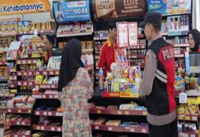 Minimarket di Wilayah Loji Jadi Atensi Patroli Siang Jajaran Personil Polsek Tegalwaru