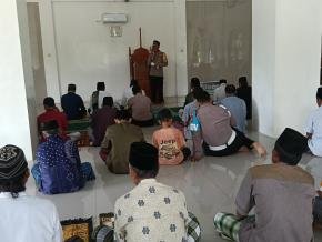 Gelar Jumat Curhat bersama warga Desa Cilwo