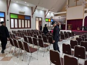 Jelang Paskah, Brimob dan Unit K9 Polda NTB Sterilisasi Gereja di Mataram