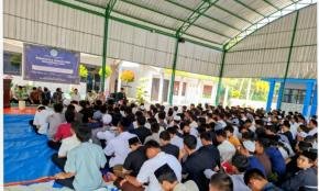 Bhabinkamtibmas Polsek Pangkalan Bersama Babinsa Hadiri PHBI Maulid Nabi di SMK Iptek Sangga Buana