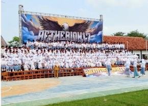 Mengabadikan Kenangan, Menguatkan Ikatan: Momen Haru Angkatan 2026 SMKN 1 Pebayuran