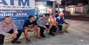 Patroli Dialogis Polsek Rengasdengklok, Sekaligus Ngawangkong Bersama Warga