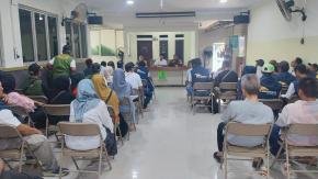 Bhabinkamtibmas Desa Jomin Barat Hadiri Rapat Mingguan Desa Sebagai Bentuk Sinergitas