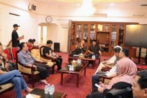 Ayep Zaki Rangkul Insan Pers, Janjikan Perbaikan Jalan dan Penguatan Kualitas Wartawan 