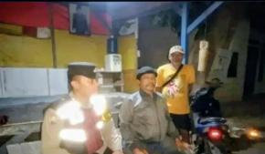 Brigadir Alpian Budi Bhabinkamtibmas Ikut Serta Dalam Giat Ronda Bersama Warga