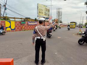 Upaya Satlantas Polres Karawang, Cegah Kemacetan Lalu Lintas demi Kenyamanan Pengendara