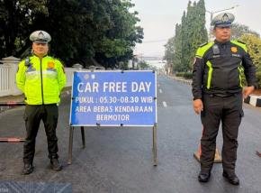 Satlantas Polresta Karawang Lakukan Rekayasa Arus Lalu Lintas, demi Kelancaran dan Ketertiban saat Car Free Day Berlangsung