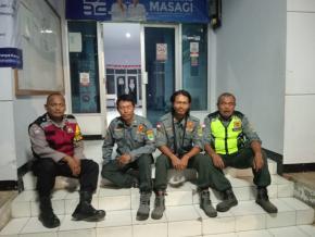 Bhabinkamtibmas Polsek Telagasari Aktifkan Siskamling Antisipasi Gukamtibmas Malam
