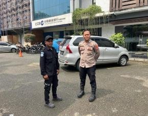 Polisi Laksanakan Patroli Perintis, Kontrol Keamanan dan Ketertiban di Pertokoan Grand Plaza