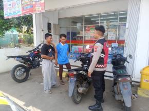 Polisi ingatkan dan himbau petugas parkir,Guna Brantas Habis tindak premanisme di wilayah hukum polsek tempuran.