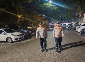 Giat Pelaksanaan Ops Lilin Kapolsek Banyusari Iptu Budi Santoso PAM Natura 2025 Pos PAM Rest Area KM 62 Tol Jakarta - Cikampek Karawang