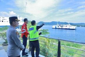 Kapolda NTB Tinjau Pelabuhan Lembar dan Gili Mas, Pastikan Kesiapan Pengamanan Arus Mudik Lebaran
