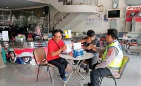 Pak Bhabinkamtibmas Polsek Telagasari Sambangi Warga Binaan Untuk Sebar Himbauan Kamtibmas