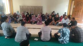 Dengar Keluhan Masyarakat, Kapolsek Klari beserta Jajaran Menggelar Jumat Curhat