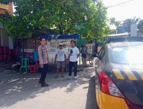 Polsek Telukjambe Timur Laksanakan Patroli Perintis, Pantau Situasi Keamanan di Bundaran Desa Wadas
