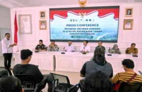 Pemerintah Kabupaten Cianjur Bersama Badan Bank Tanah Resmi Menandatangani Perjanjian Pemanfaatan Tanah Reforma Agraria Tahap I