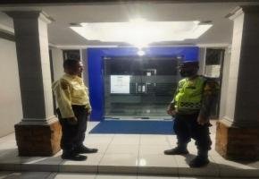 Kunjungi BRI Gempol Patroli Prekat Polsek Banyusari di Malam Hari