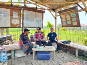 Anggota Polsek Batujaya Antisipasi GU Kamtibmas di Tempat Wisata Candi Jiwa Batujaya