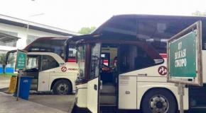 Sendiri Menunggu Bus: Sepinya Terminal Kertawangunan di Pagi Hari