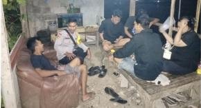 Gencar Personel Polsek Lemahabang Imbau Remaja Hindari Peredaran Dan Penyalahgunaan Obat Terlarang di Wilayah Binaan