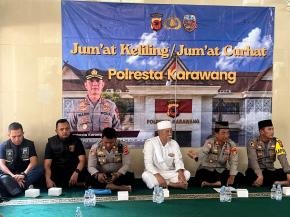 Kapolsek Pangkalan Gelar Jumat Keliling dan Jumat Curhat di Masjid Al Falah Ciptasari