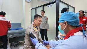 Peringati Hari Jadi ke-75 Humas Polri dengan tema " POLISI BERSAMA MASYARAKAT, MERAWAT RUANG INFORMASI PUBLIK DI ERA DIGITAL" Polresta Karawang Dan Insan Media Gelar Donor Darah