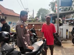 Upaya Anggota Polisi Polsek Tirtajaya melaksanakan Giat Cipta Kondisi KRYD di Bank BRI Unit Pisangsambo