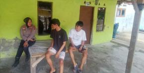 Upaya Panit Binmas Polsek Rengasdengklok Lakukan Sambang Warga, Guna Menjalin Silaturahmi