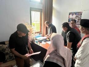 Bongkar Pungli Ditreskrimsus Polda NTB Geledah Dikpora Bima