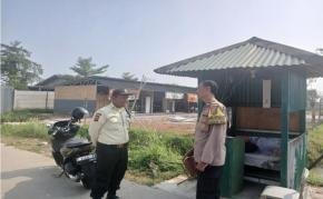 Bhabinkamtibmas Desa Pinayungan Sambangi Mitra Keamanan Perum Emerald Neopolis